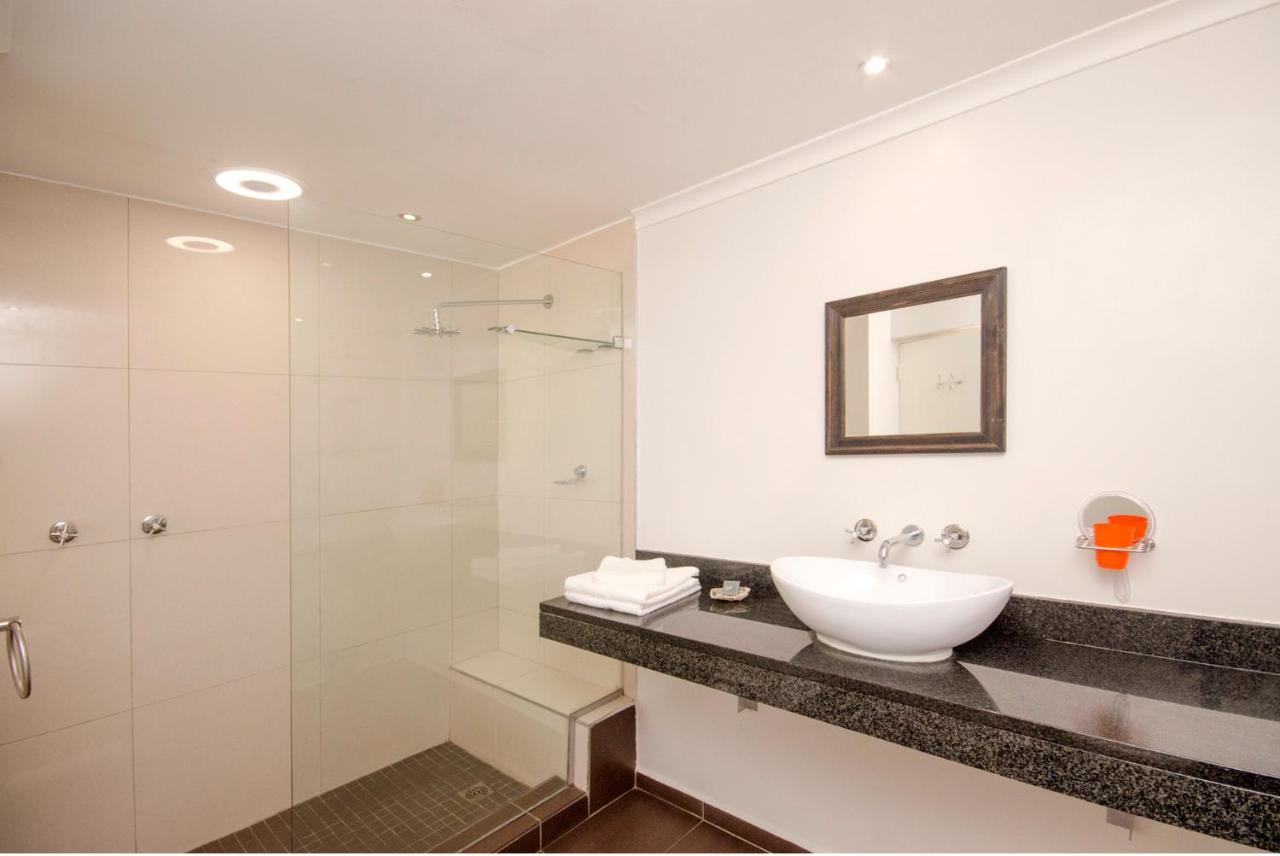 Small Bay Guest House Bloubergstrand Exteriér fotografie
